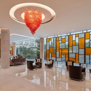 Courtyard By Marriott Kochi Airport Hotel